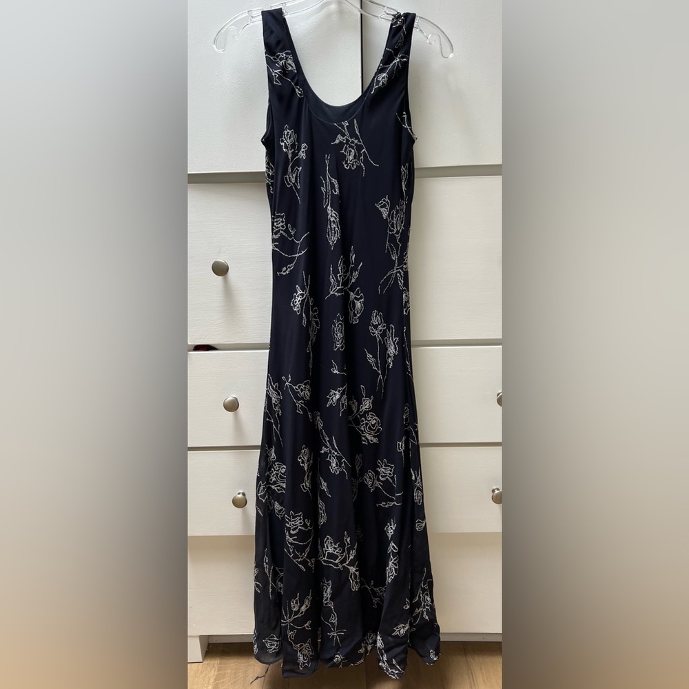 INC brand long sleeveless navy blue dress with white flower design
